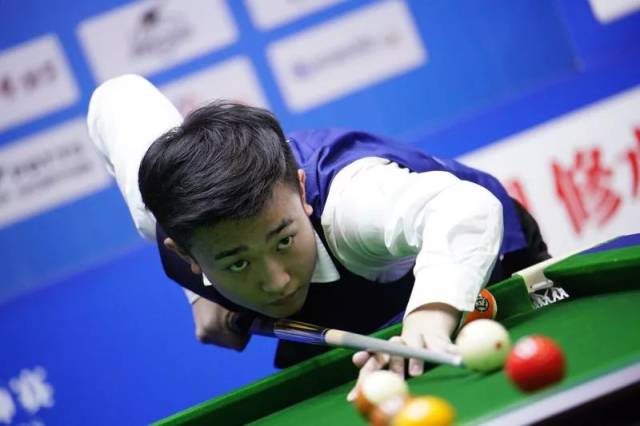 相比之下 相比之下