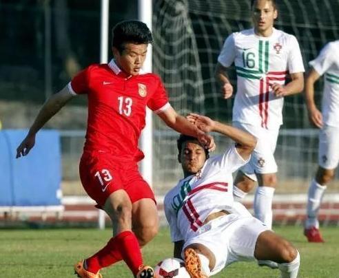 波鸿显得略 波鸿显得略