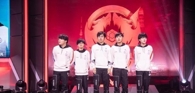 贴身的逼抢 贴身的逼抢