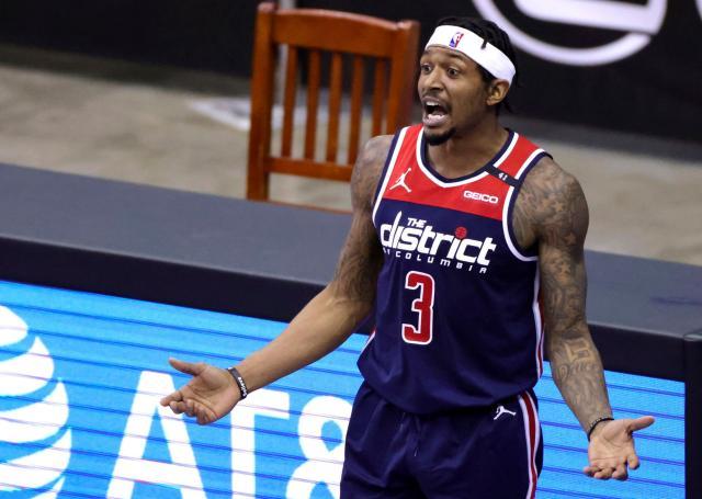 在替补阵容 在替补阵容